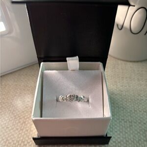 💎 NEW 10k White gold heart ring 💎 discounted shipping